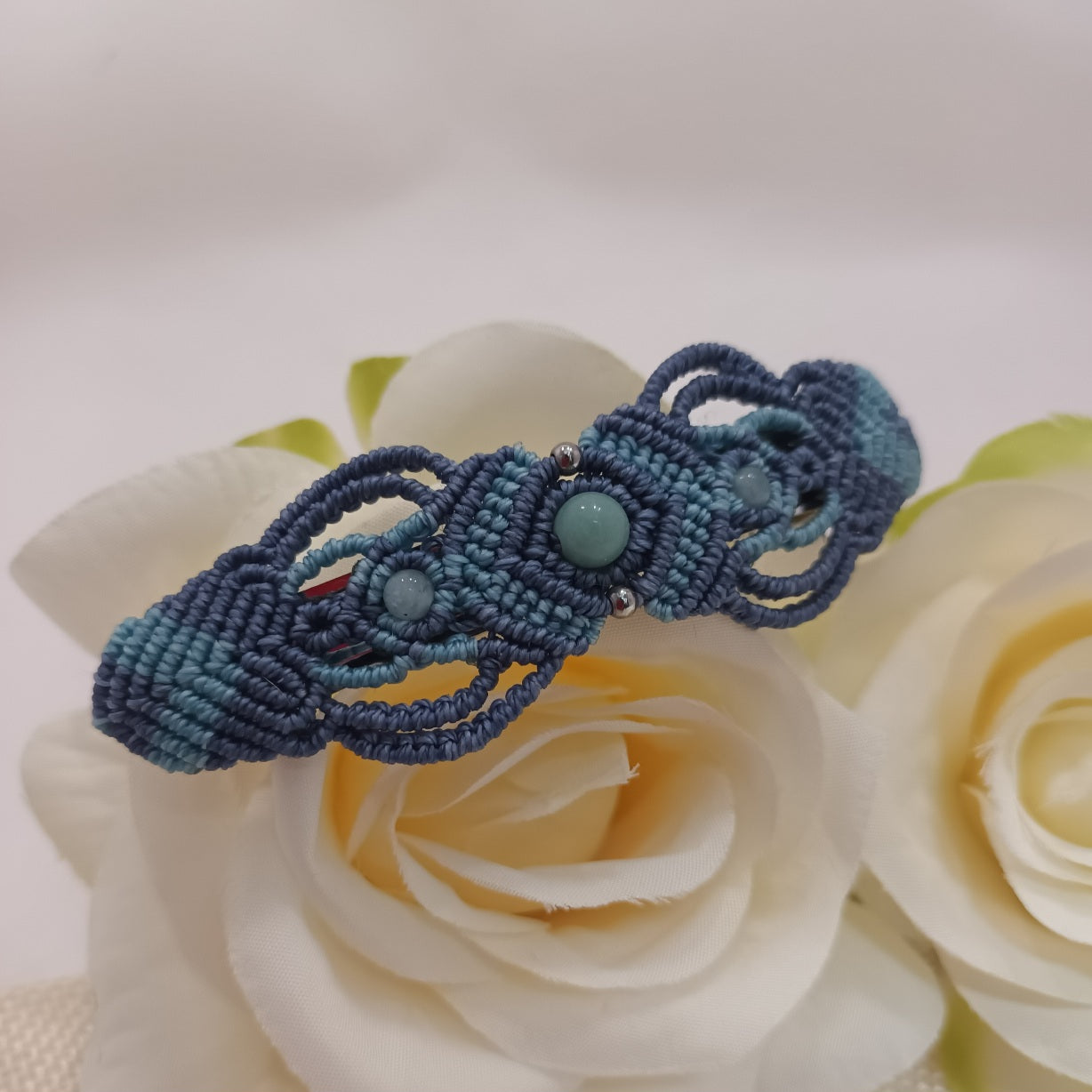 Barrette micro‑macramé & amazonite de Chine