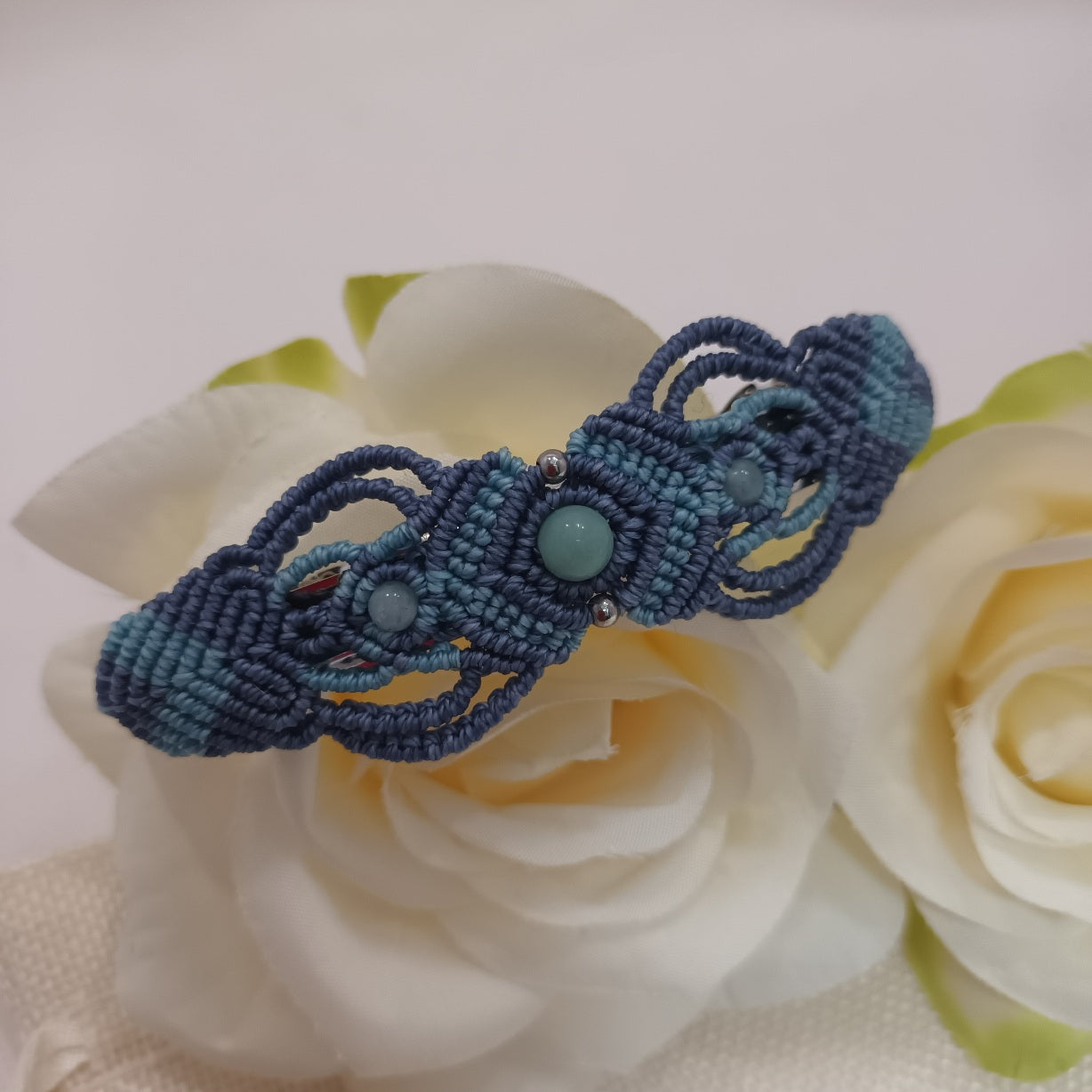 Barrette micro‑macramé & amazonite de Chine
