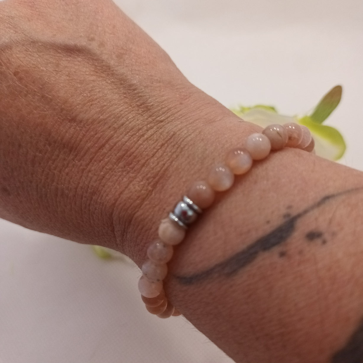 Bracelet pierre de lune rose - perle acier inox - élastique 15,5 cm