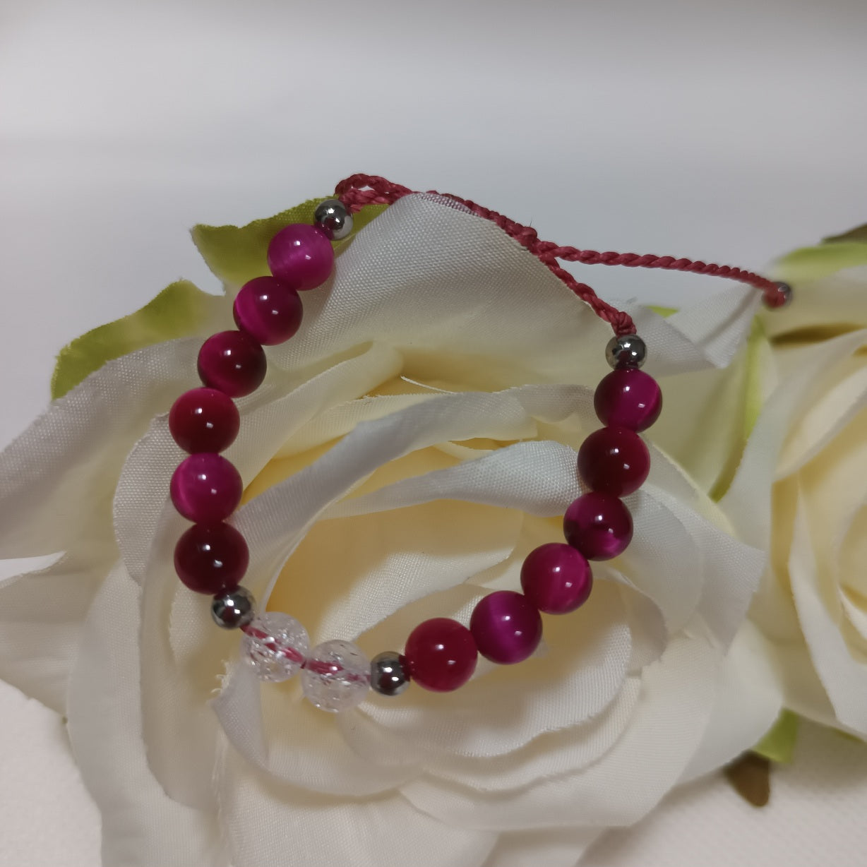 Bracelet œil de tigre teinté rose & cristal de roche 6 mm - réglable - enfant