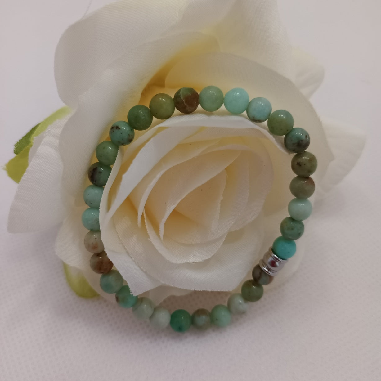 Bracelet turquoise de Mongolie 6 mm - perle acier inox - élastique 16 cm