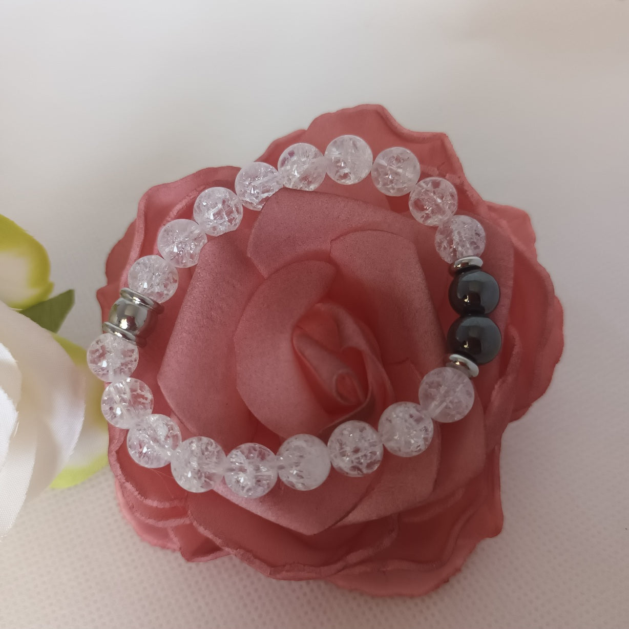 Bracelet cristal de roche et hématite magnétique 8 mm - perles acier inox - élastique 15 cm