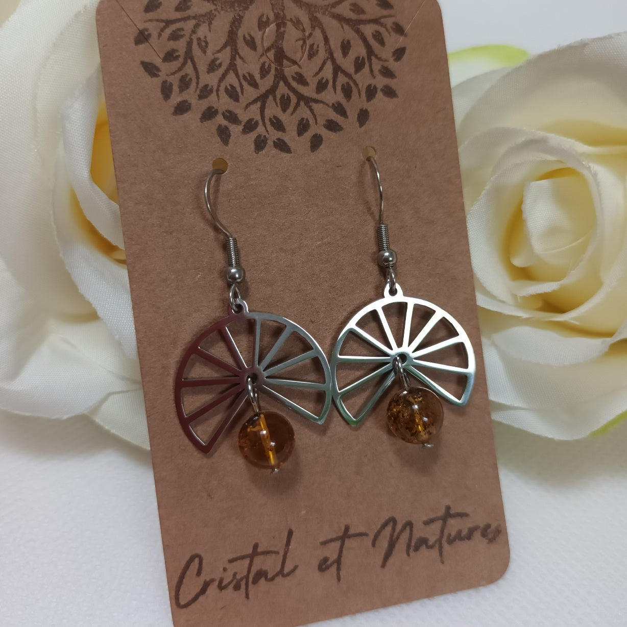 Boucles d’oreilles éventail ambre naturel - acier inoxydable - 4,4 × 2,2 cm