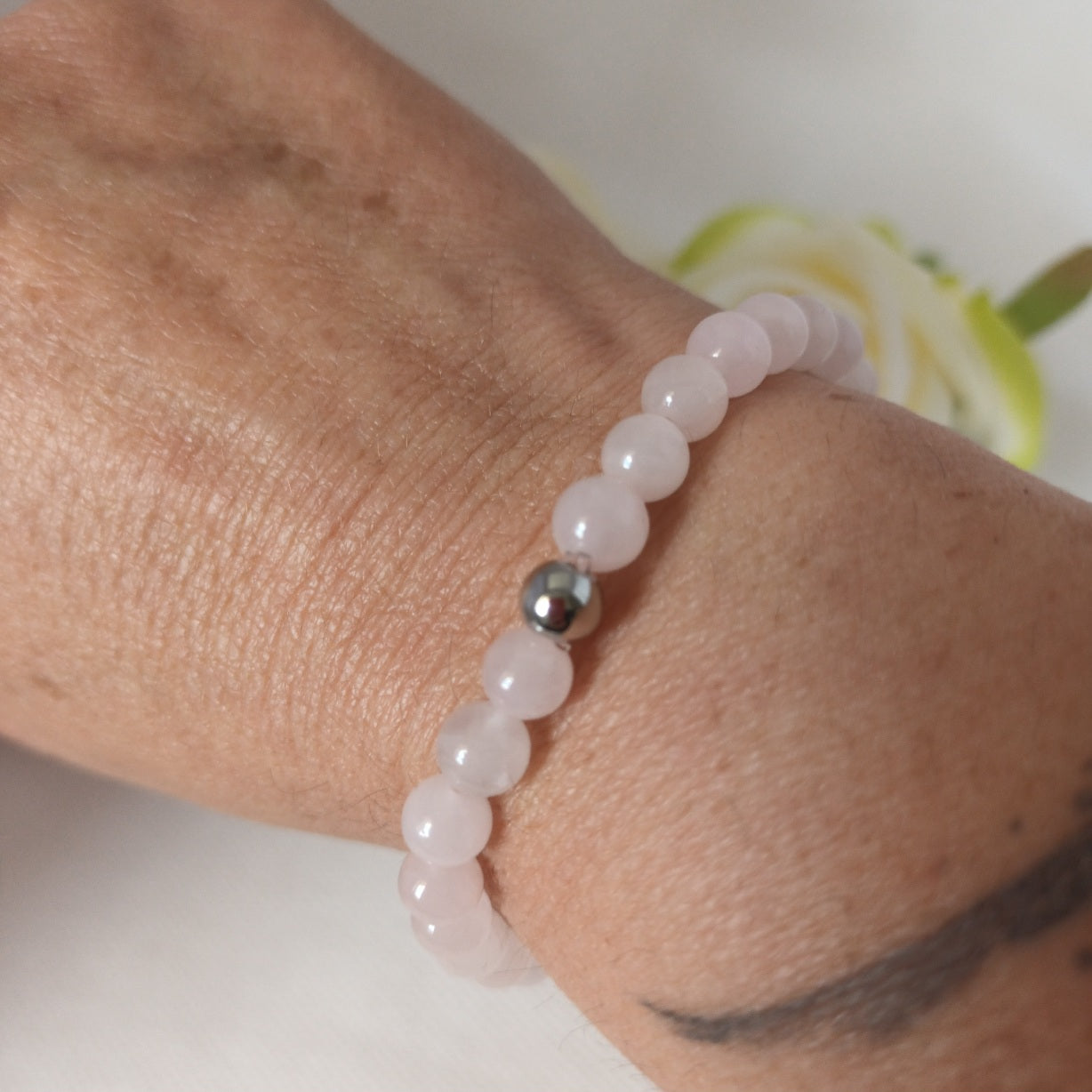 Bracelet quartz rose 6 mm - perle acier inox  élastique 16,5 cm