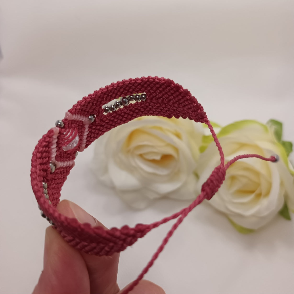 Bracelet cristal de roche - micro‑macramé - réglable