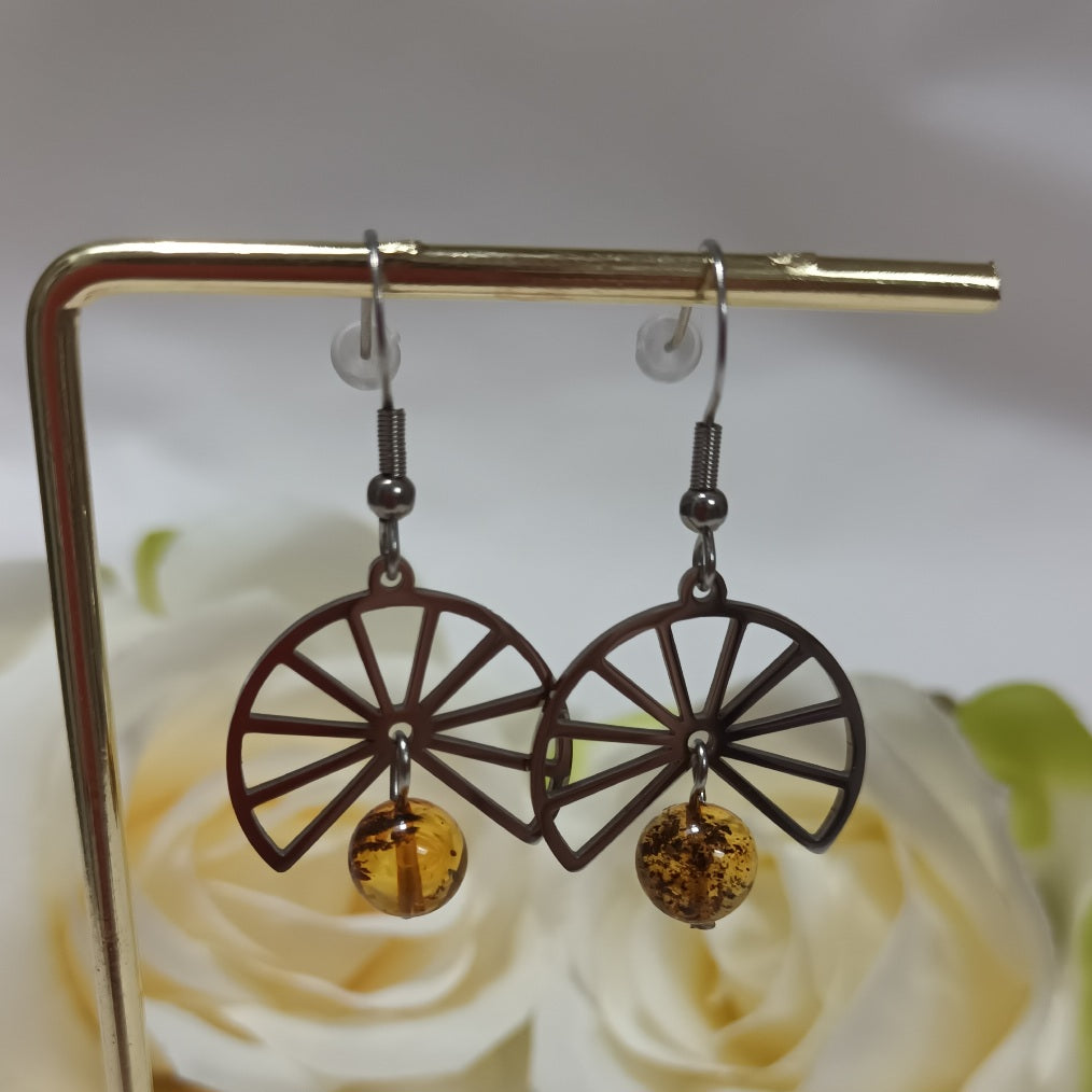 Boucles d’oreilles éventail ambre naturel - acier inoxydable - 4,4 × 2,2 cm